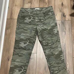 LOFT Olive Camouflage Cropped Pants